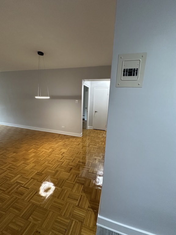 Grand 3 1/2 Au Centre-Ville - 1er JUIN | 3233947