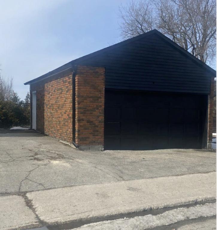 Garage à Louer $200 / Mois | 3233968