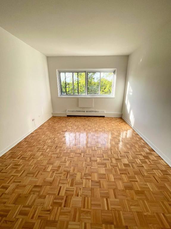 1 CH - 1 SDB - St-Laurent - $1,395 /mo | 3233991