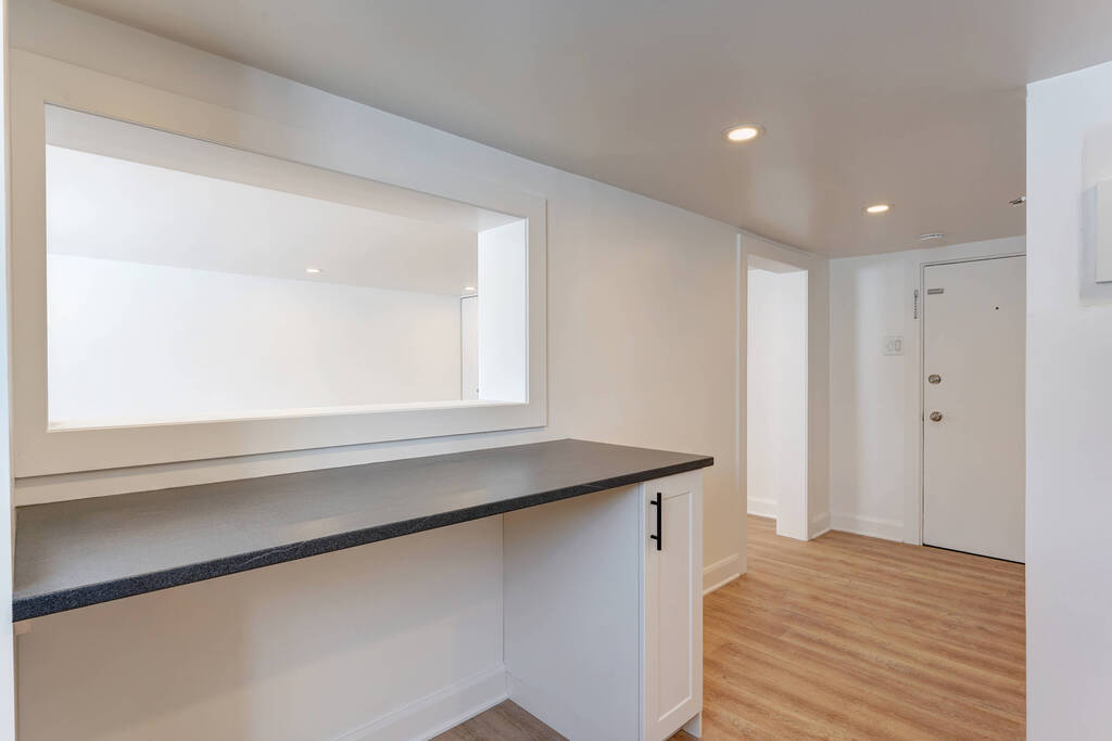 2 1/2 Rénové à Ste-Thérèse - Juillet | 3234089