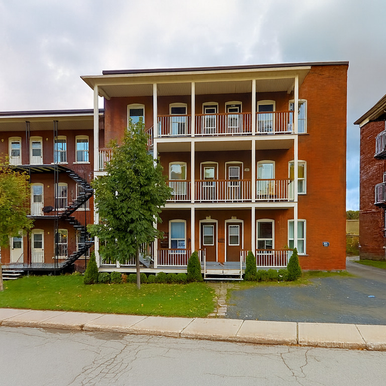 BEAU 5½|CENTRE-VILLE|TOUT INCLUS|MEUBLÉ | 3234576