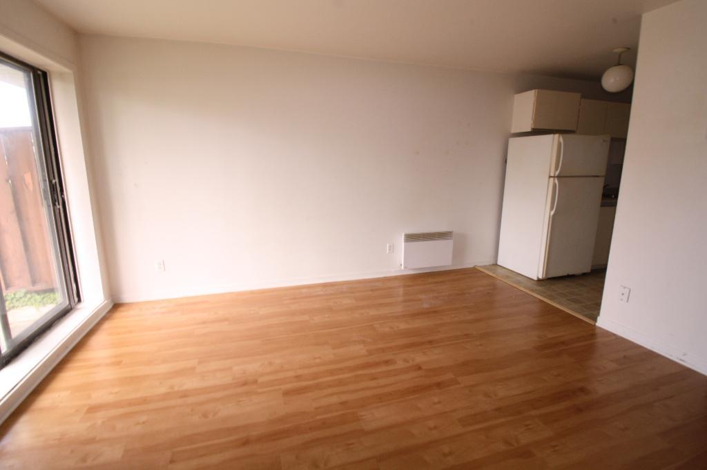 A Valleyfield – Grand, beau, propre et tranquille 2-1/2 , pour 1 JUILLET | 3234613