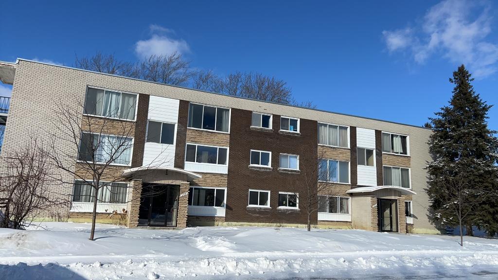 All new renoveted 4 1/2 for May or june | 3234724