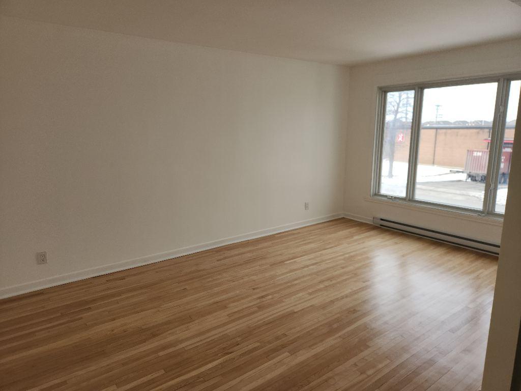 Grand 5½ à St-Léonard super propre | 3235229