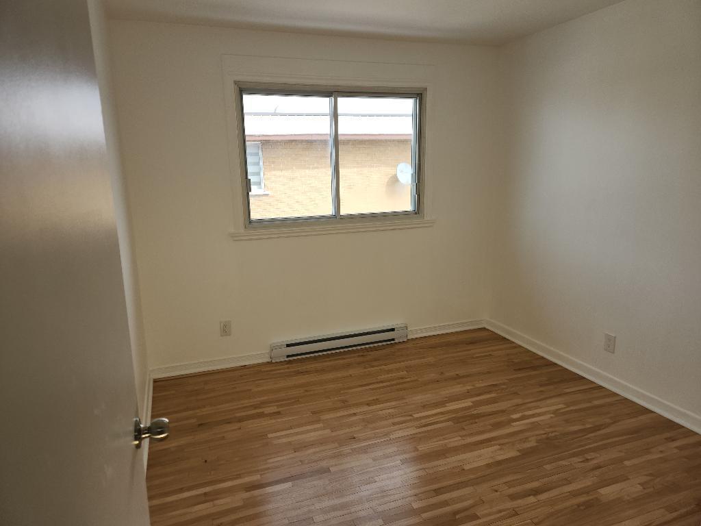 Grand 5½ à St-Léonard super propre | 3235229