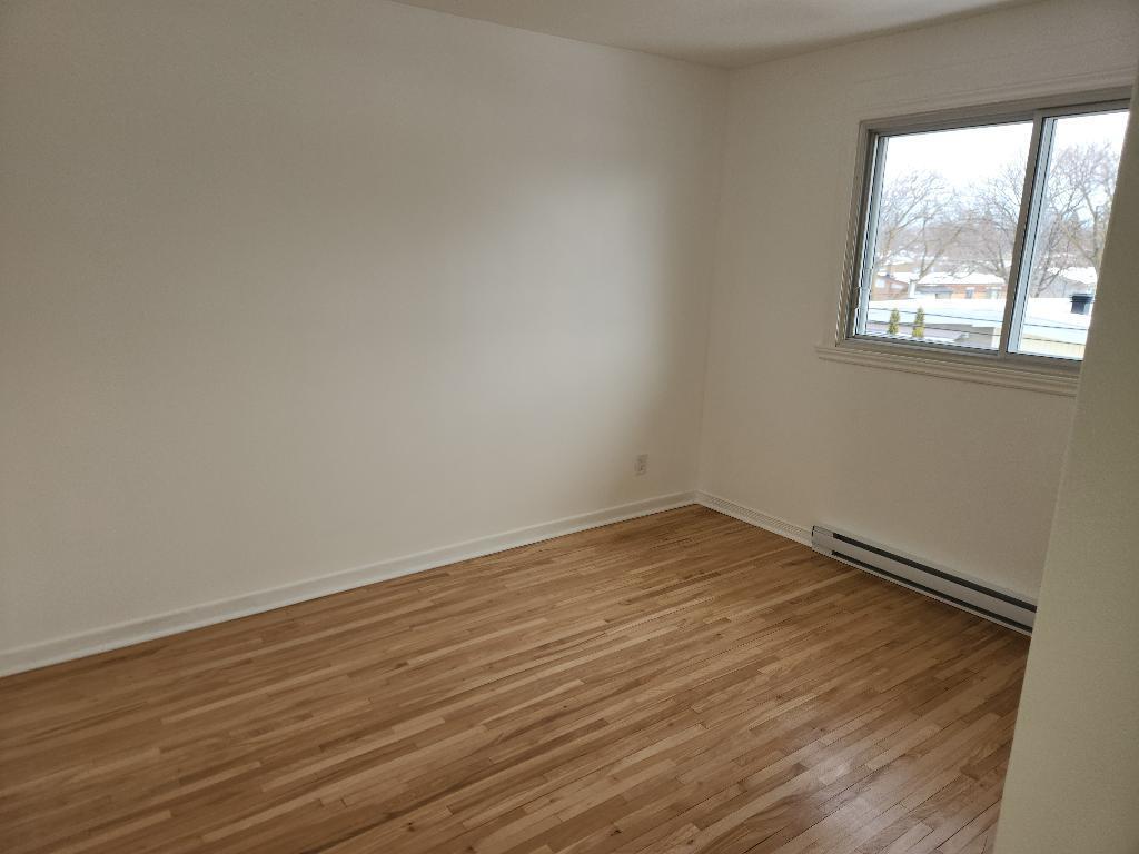 Grand 5½ à St-Léonard super propre | 3235229