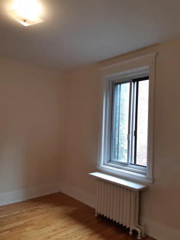 Un grand 5½ à NDG (Village Monkland) - A spacious 5½ apartment in NDG (Monkland Village) just steps from Villa-Maria metro, available for July. | 3235256