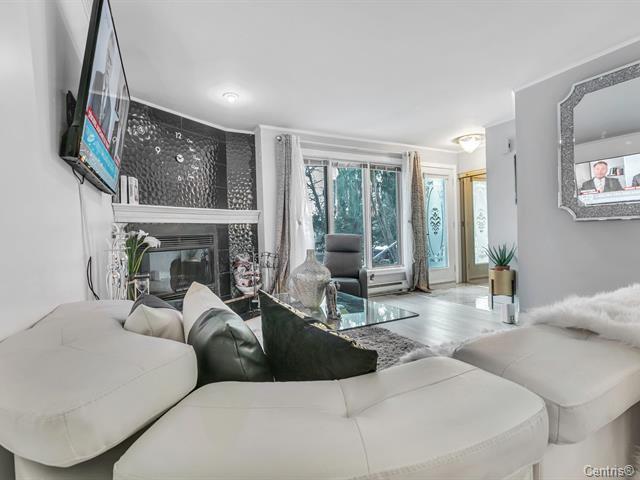 À louer, grande maison semi-détachée(7-1/2) 3-4 chambres - To rent, large semi-detached house (7.5) with 3-4 bedrooms | 3235265