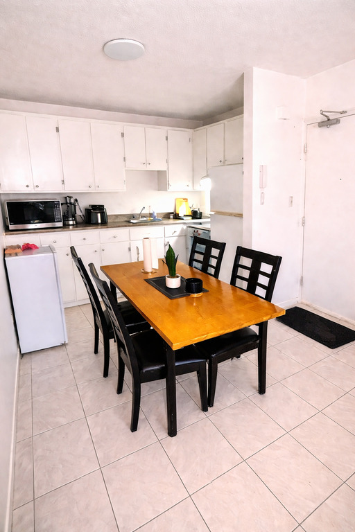 BEAU 4 1/2 | CHAUFFAGE-EAU CHAUDE | 3235423