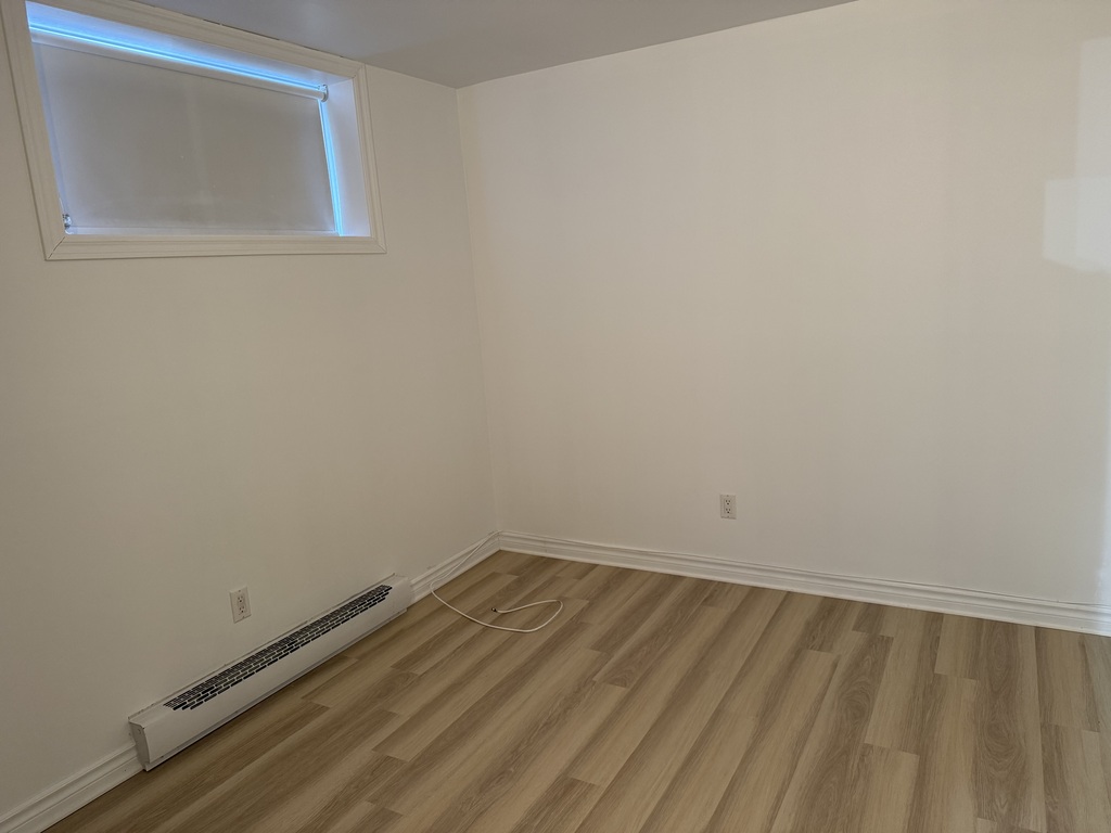 3 1/2 Disponible Maintenant | 3235477