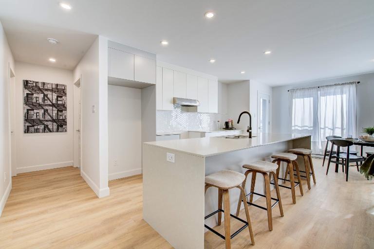 2 CH - 1 SDB - Huntingdon - $1,250 /mo | 3235579