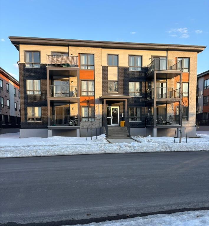 Beau et grand 3 1/2 pour 1 juillet 2026 | 3235582