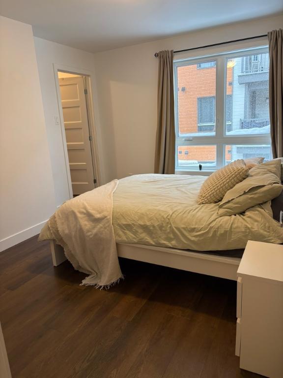 Beau et grand 3 1/2 pour 1 juillet 2026 | 3235582