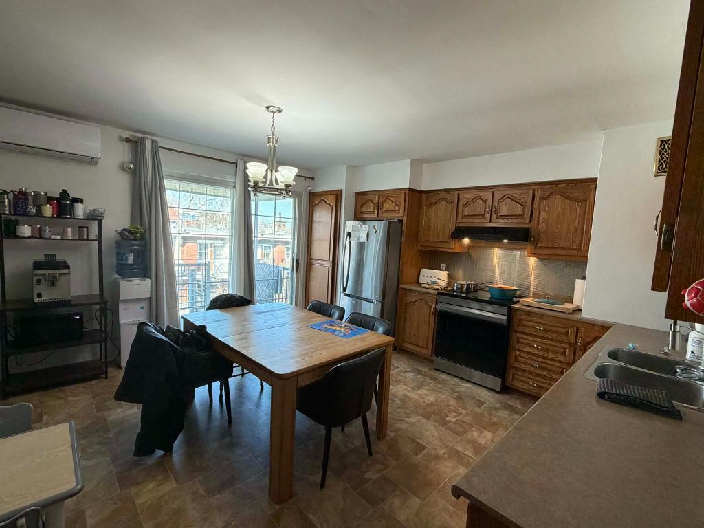 ROSEMONT 5 1/2 LIBRE 1ER JUILLET | 3235590