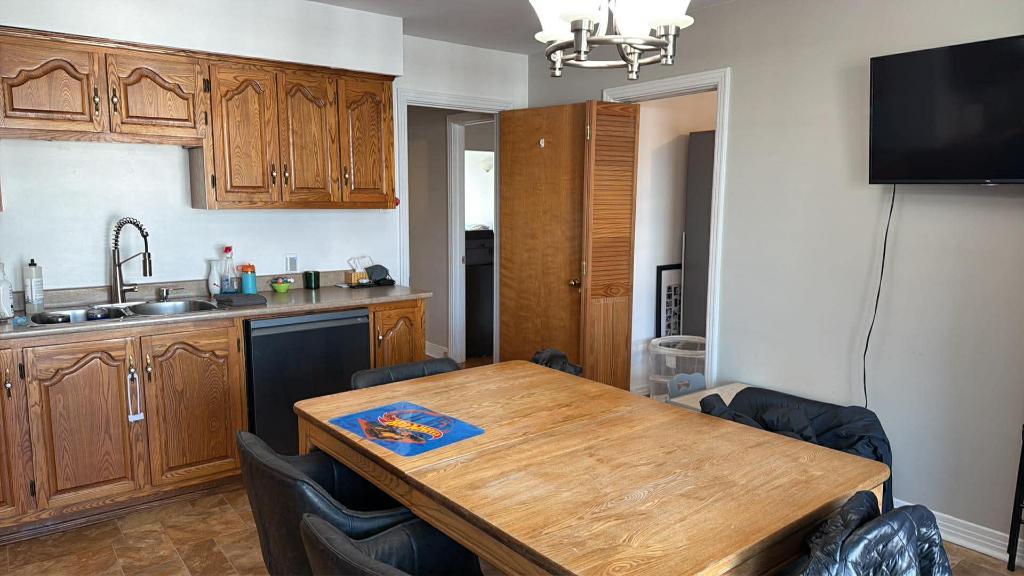 ROSEMONT 5 1/2 LIBRE 1ER JUILLET | 3235590