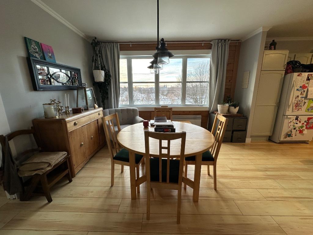 Grand 4 1/2 (duplex tranquille) | 3235591