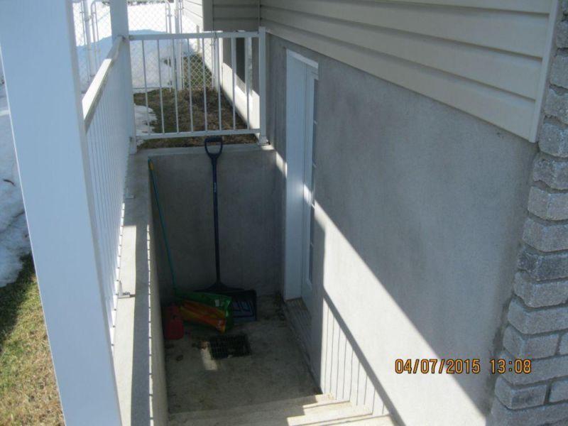 Sous-sol Beau grand 4 1/2 | 3235595