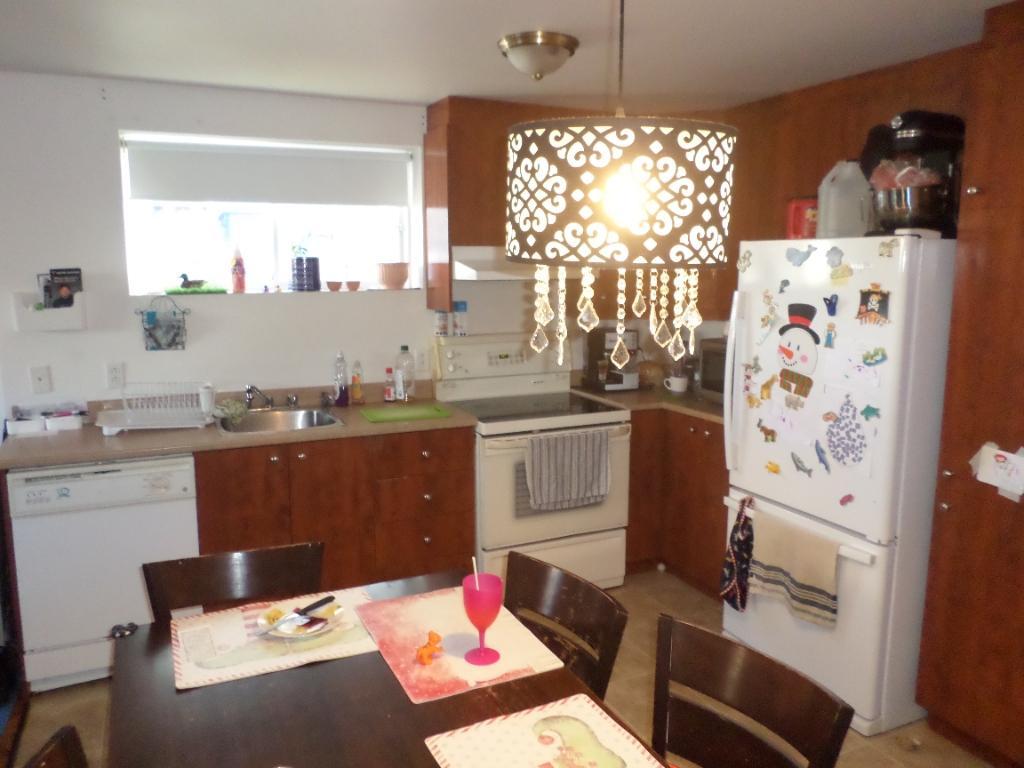 Sous-sol Beau grand 4 1/2 | 3235595