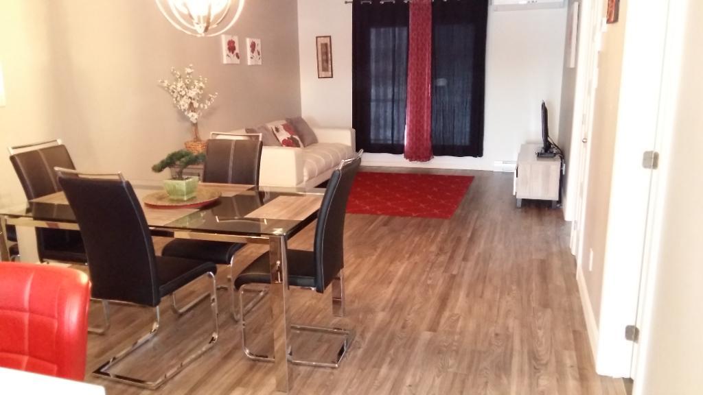 4 1/2 Disponible le 1 juillet Rue Des Seigneurs Ouest | 3235597