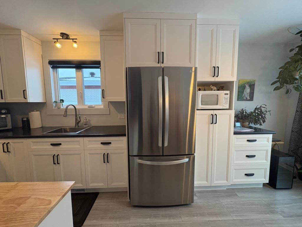 5 1/2 1er étage complet d'un duplex de 2 logements a Lévis-Lauzon ( Chauffé/Climatisé ) | 3235635