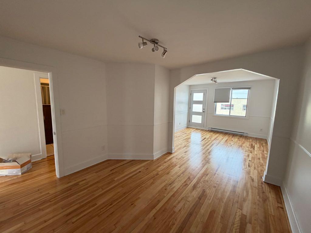 4.5 Beau Haut Duplex Villeray Saint Michel | 3235654