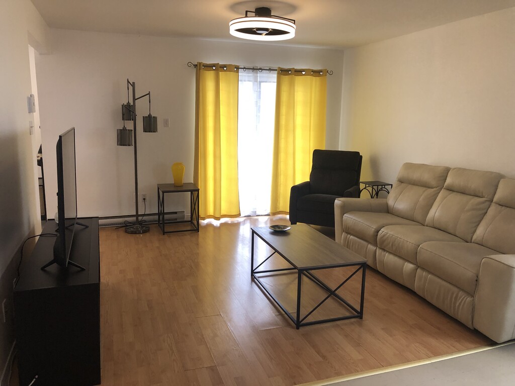 Loyer 4 1/2 Spacieux | 3235970