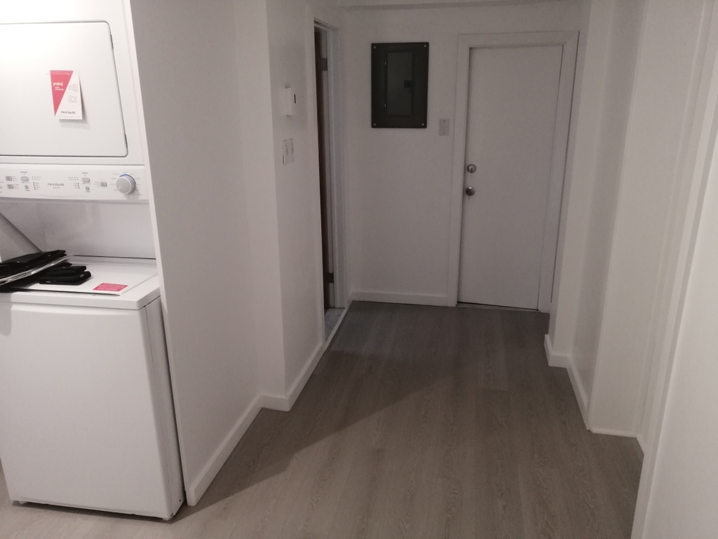 ST LEONARD: STUDIO 2 ½ RÉNOVÉ, BIJOU, 4 | 3235971