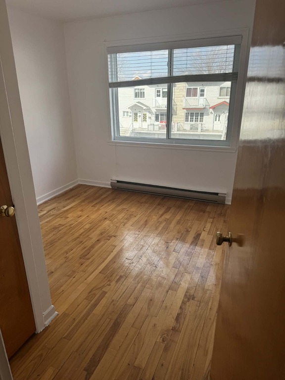 Appartement 4 1/2 à Louer Semi-meublé | 3235977