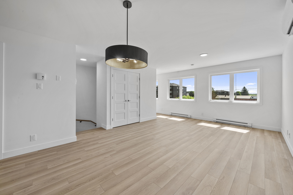 Appartement De 1 Chambre | 3235979