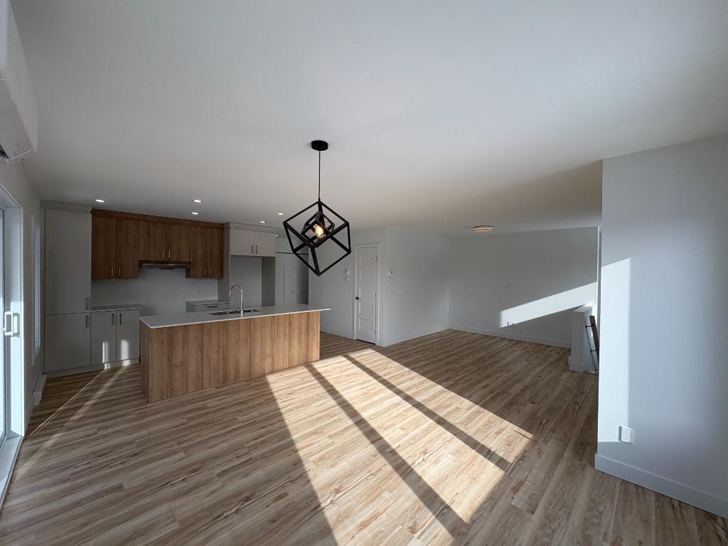 4 1/2 Sherbrooke (Les Nations) | 3236092