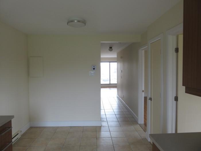 ROSEMONT - GRAND 4 1/2 en face de l'Hôpital Santa Cabrini | 3236097