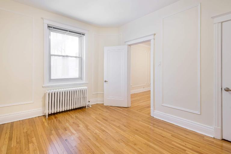 MAGNIFIQUE SPACIEUX 4 ½ À NDG QUELQUES PAS DU MÉTRO VILLA-MARIA | 3236103