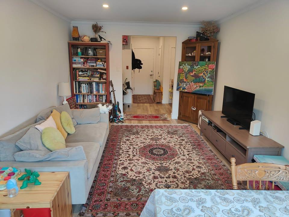 Spacious 4.5 Apartment in Côte-des-Neiges Lease Transfer | 3236108