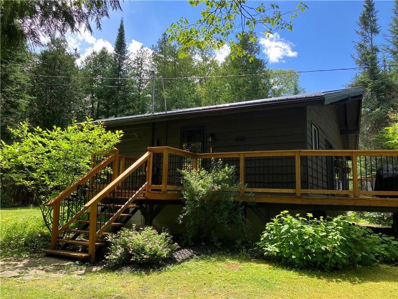 Lovely Lac Paquin: | 3236263