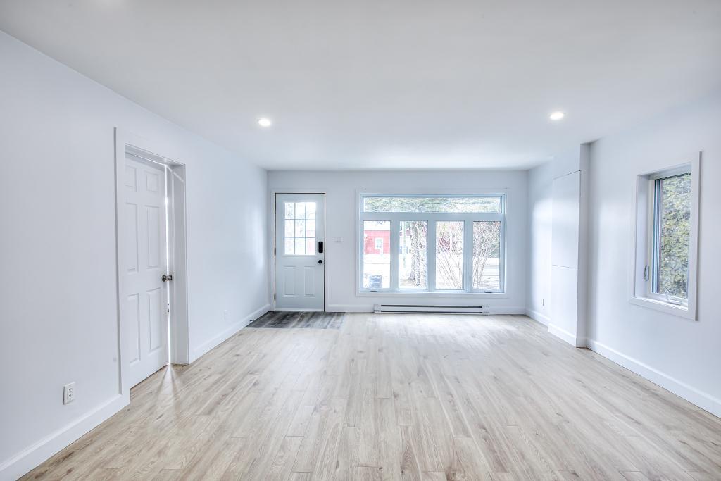 Logement style maison entièrement rénové – Sainte-Justine-de-Newton | 3236385
