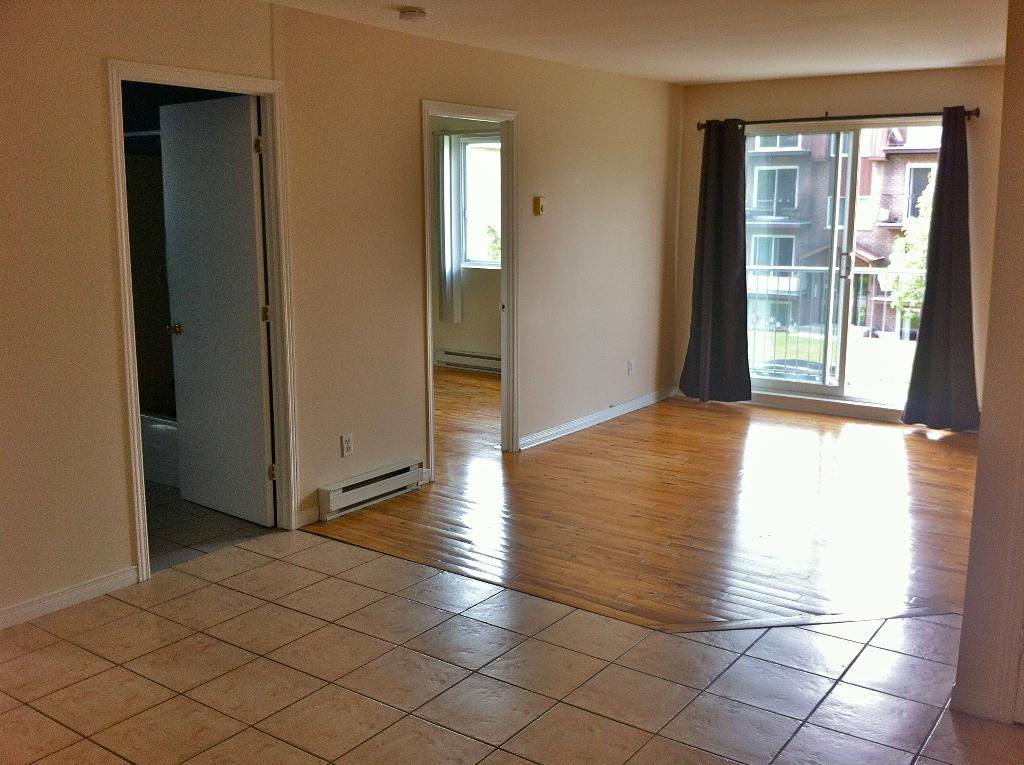 BEAU 4 1/2 LIBRE AU 1ER JUILLET DELSON RIVE SUD | 3236390