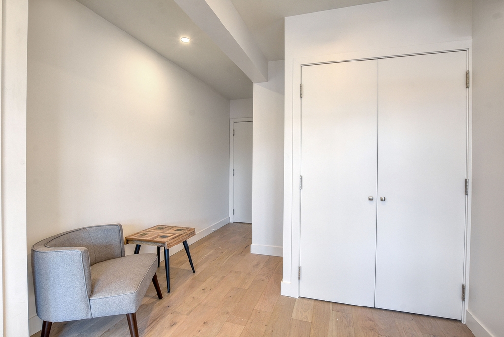 31/2 Entièrement Meublé | 3236406