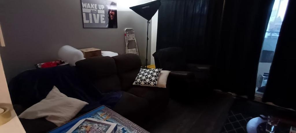 métro St-Michel 5 1/2 (3 chambres fermées ) | 3236459