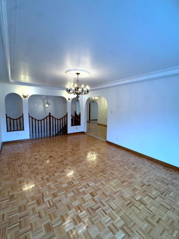 Spacious and refreshed 9 ½ apartment for rent in Ahunstic | 3236510