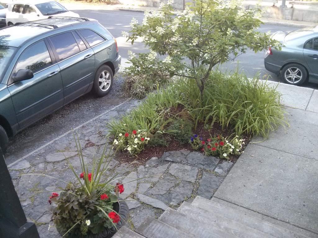 NDG, haut duplex, 2chambres, style condo dans maison 1914 | 3236581