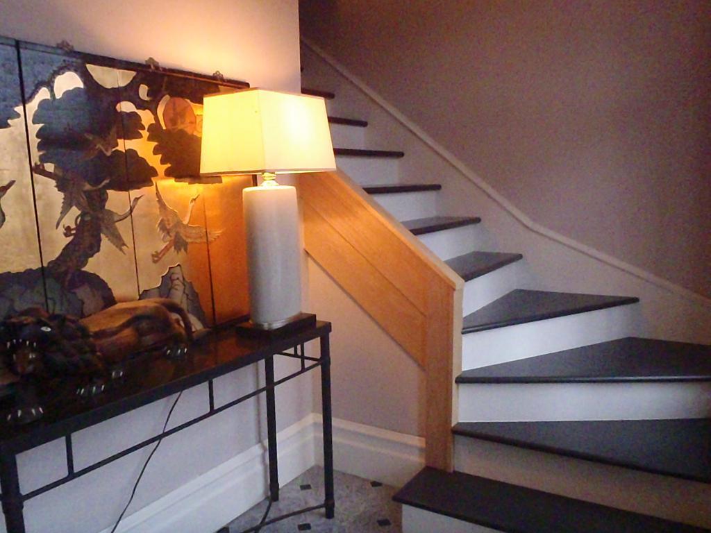 NDG, haut duplex, 2chambres, style condo dans maison 1914 | 3236581