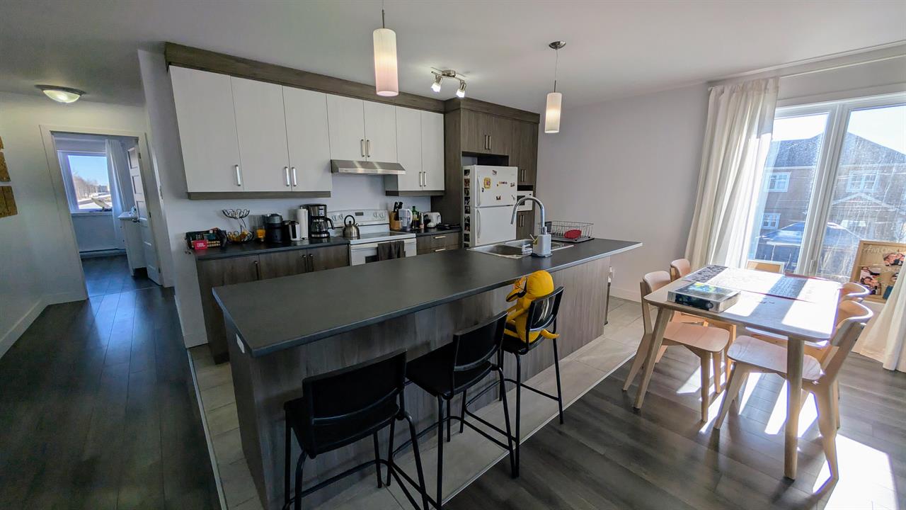 Immeuble - 1470 -1480 Rue Lionel-Giroux, Drummondville Grand 5 1/2 à Louer à Drummondville | 3237132