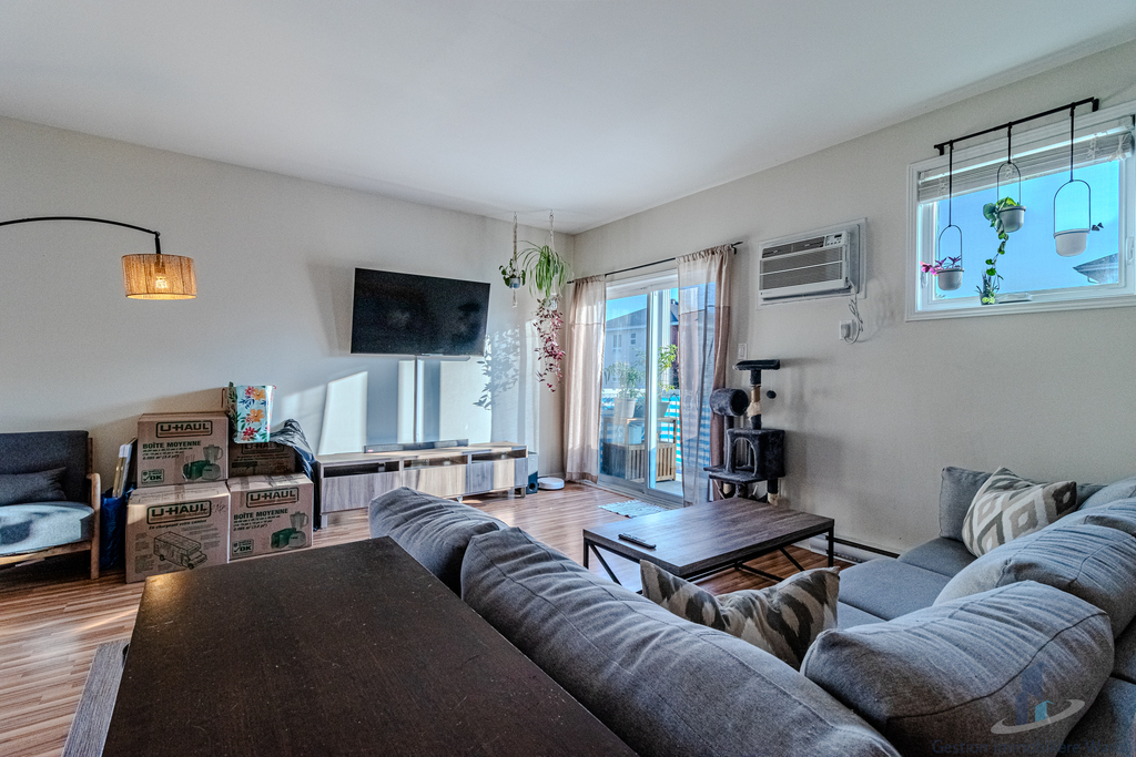 Bel Appartement - 56 Rue L'Emerald #2 | 3237187