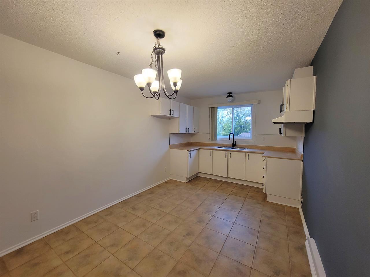 (Hull) Très Bel Appartement De Deux Chambres, | 3237200