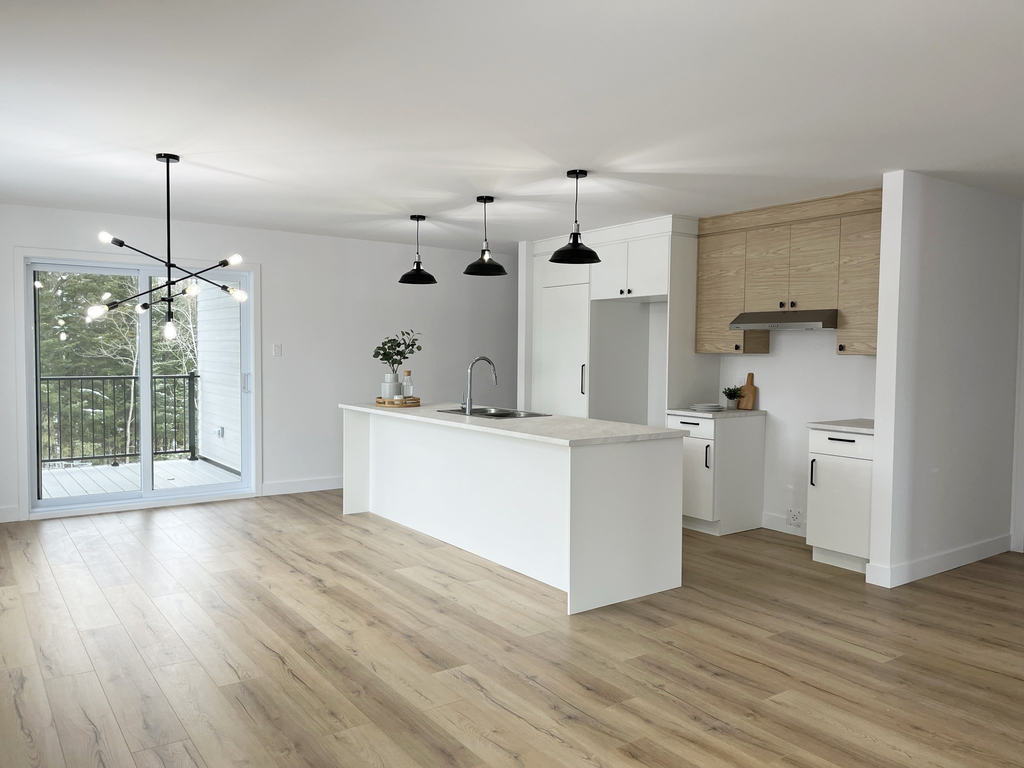 Appartement De 4 Chambres à Coucher | 3237289