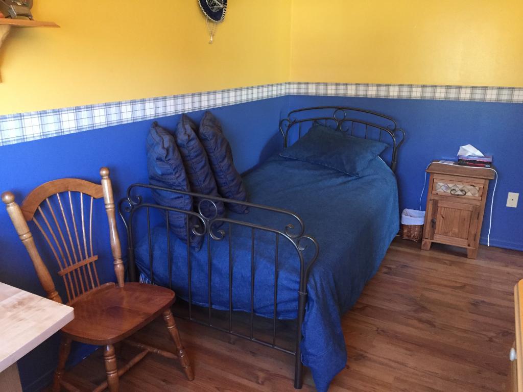 ;CO-LOCATAIRE DANS UNE MAISON (pour femme seulement) touts inclus. | 3237375