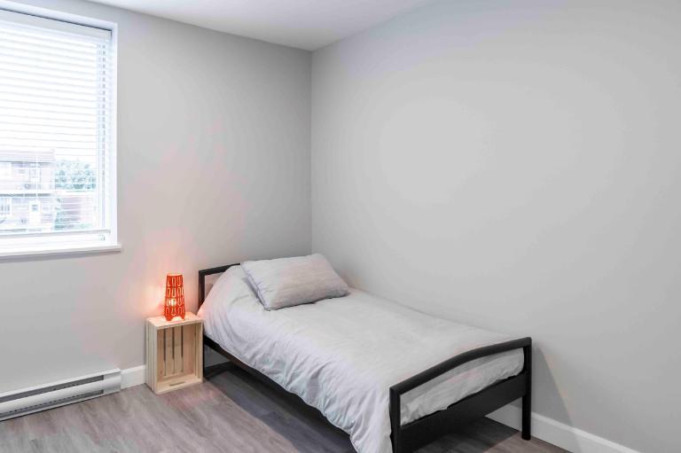 Studio rénové - Métro Crémazie | 3237382