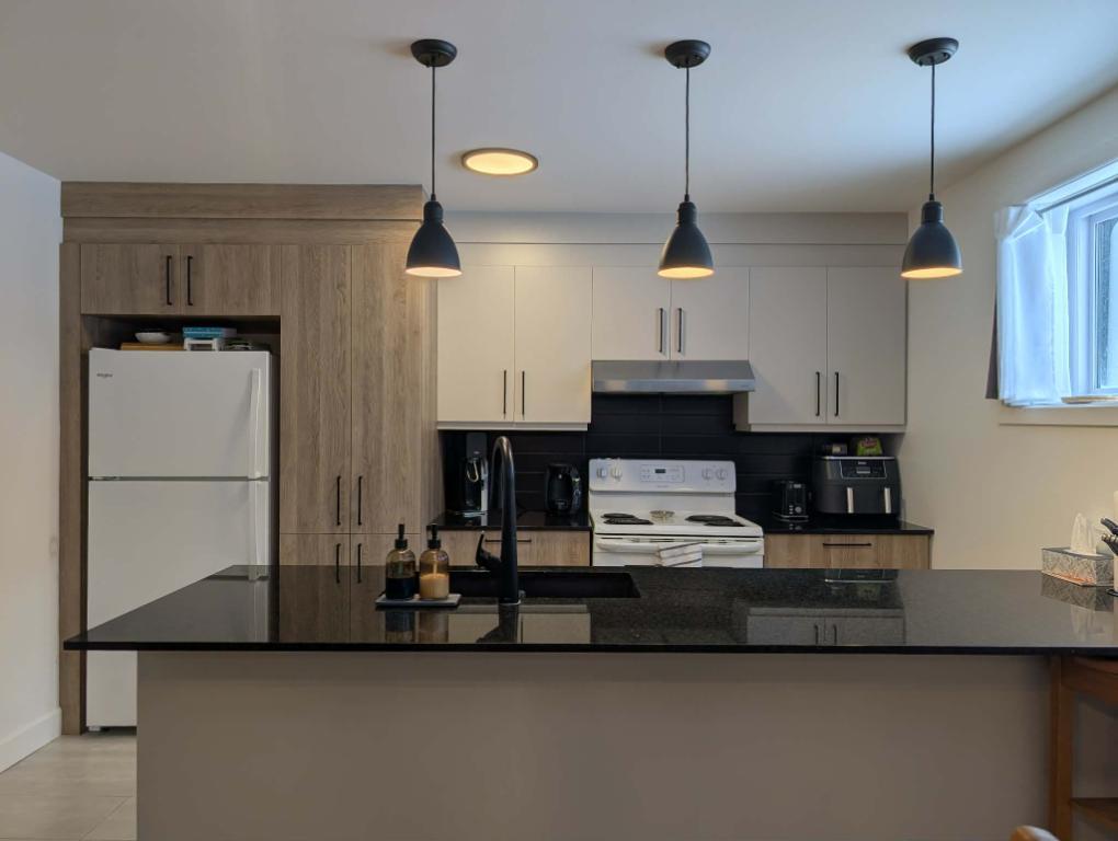 Grand bachelor 4 1/2 à louer Saint-Eustache | 3237477