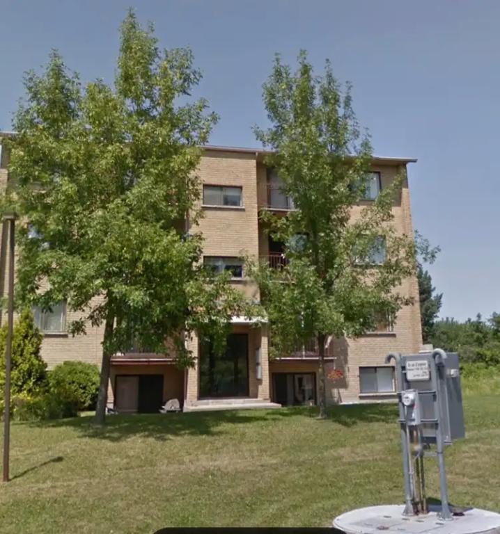 Grand 51/2 Delson , libre premier juillet | 3237513