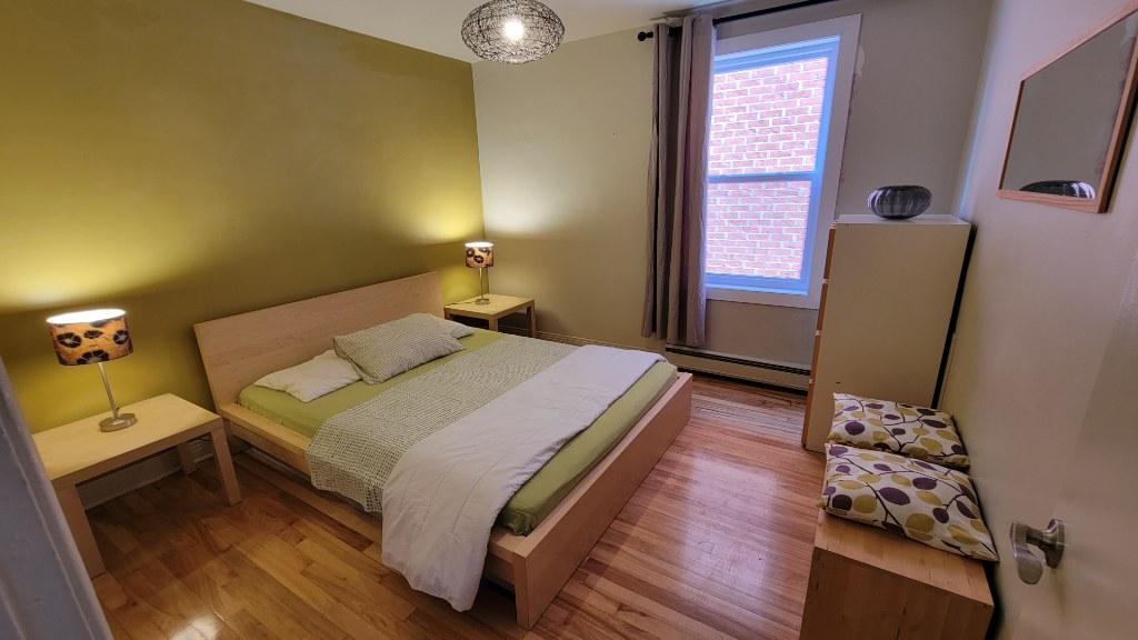 A LOUER magnifique 3 1/2 meublé avec jardin + stationnement | 3237521